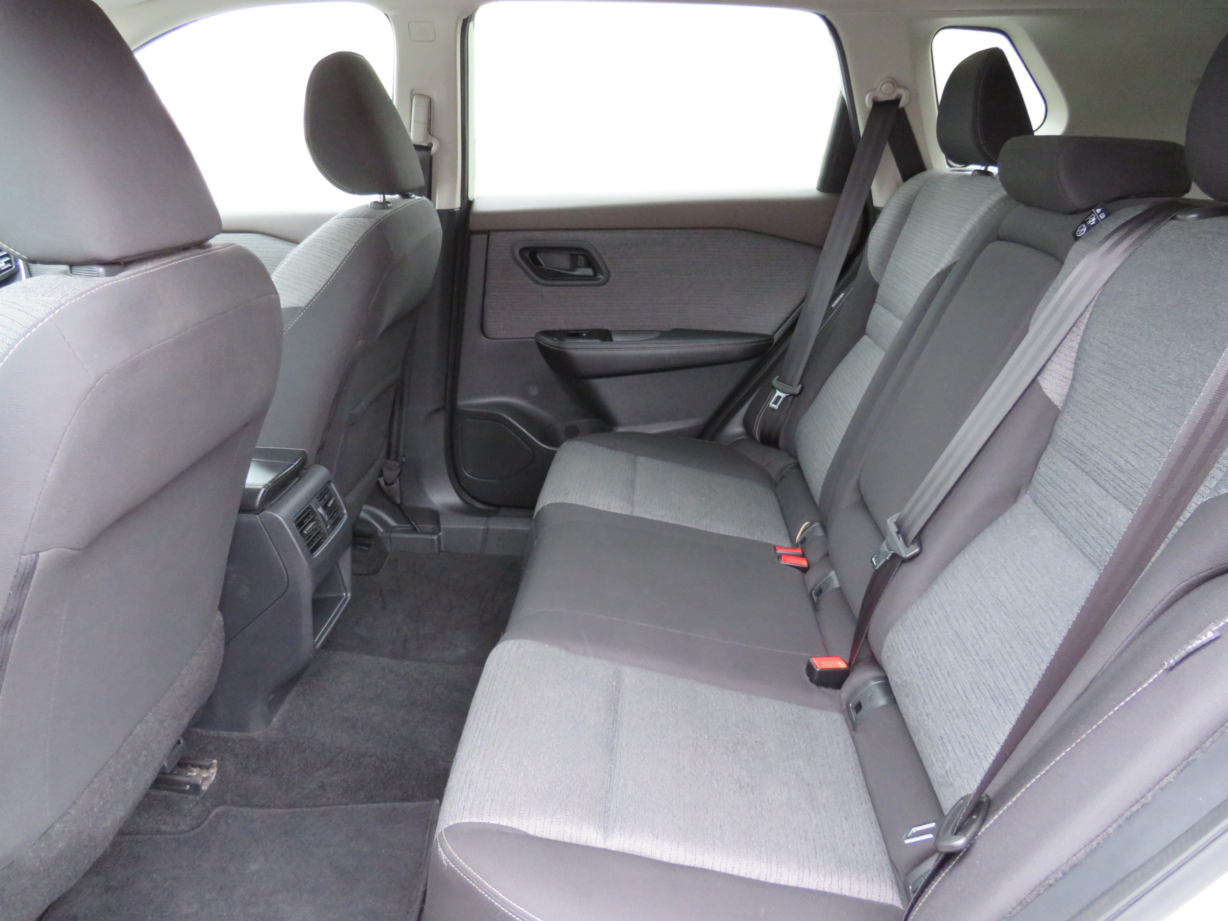 /laautomotive/2022-Nissan-Rogue-7538420442168807.jpg