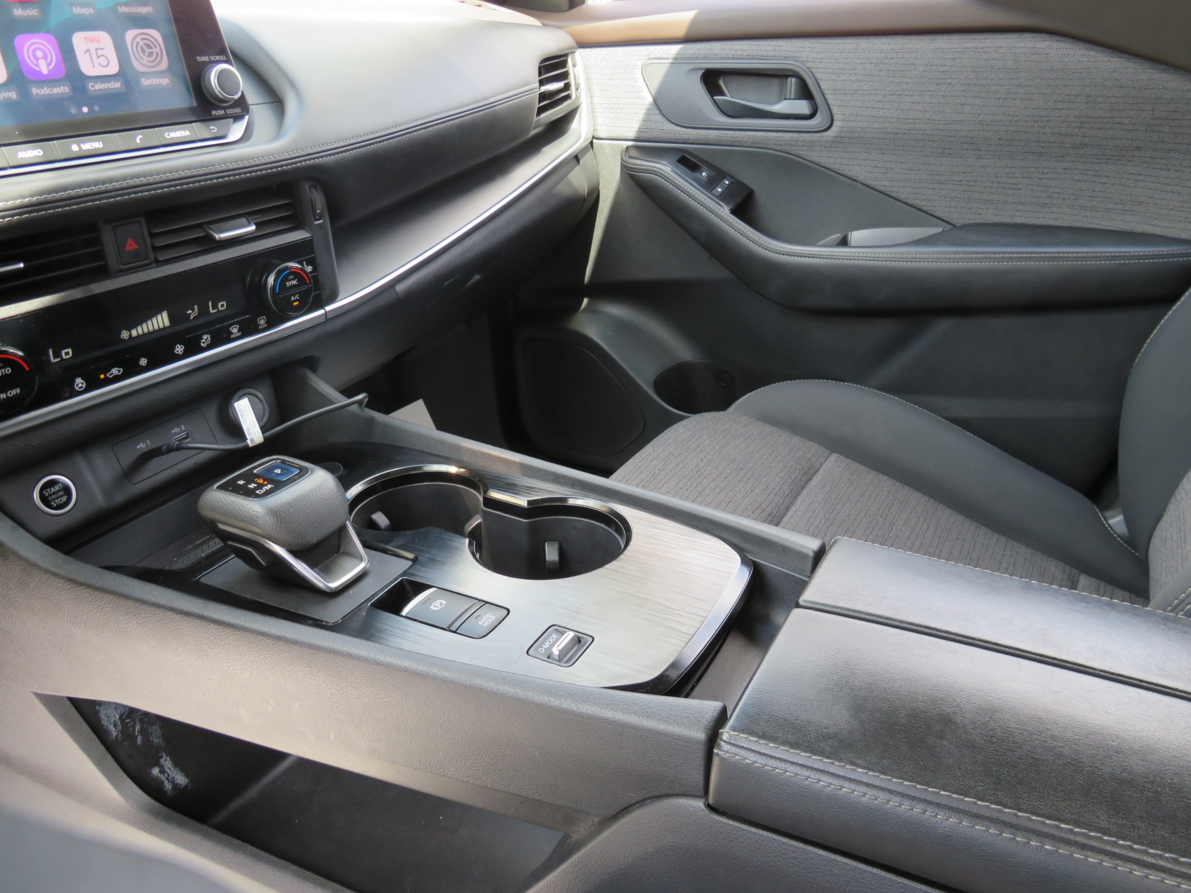/laautomotive/2022-Nissan-Rogue-7755792309674352.jpg