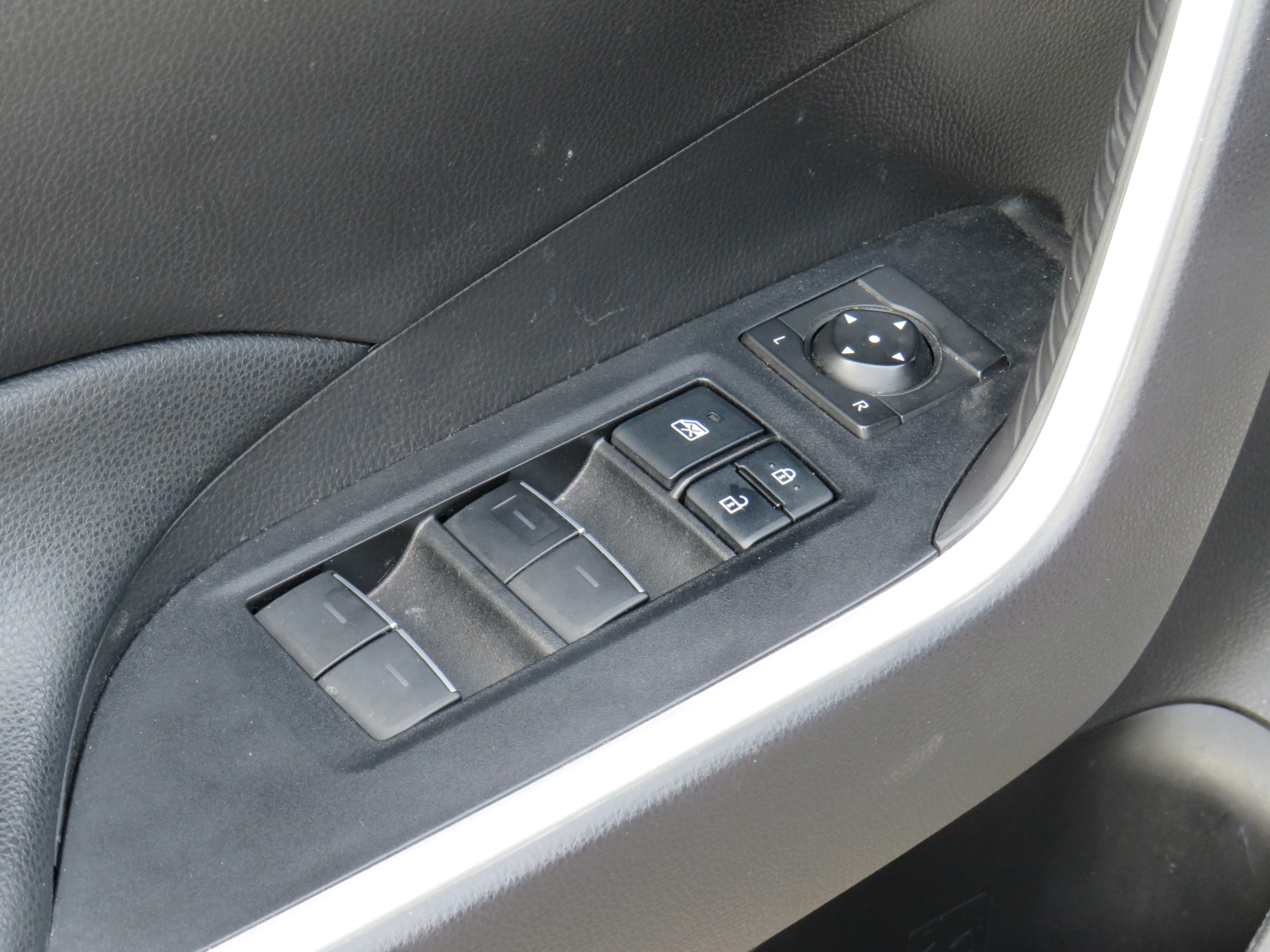 /laautomotive/2022-Toyota-RAV4-38014906994123465.jpg