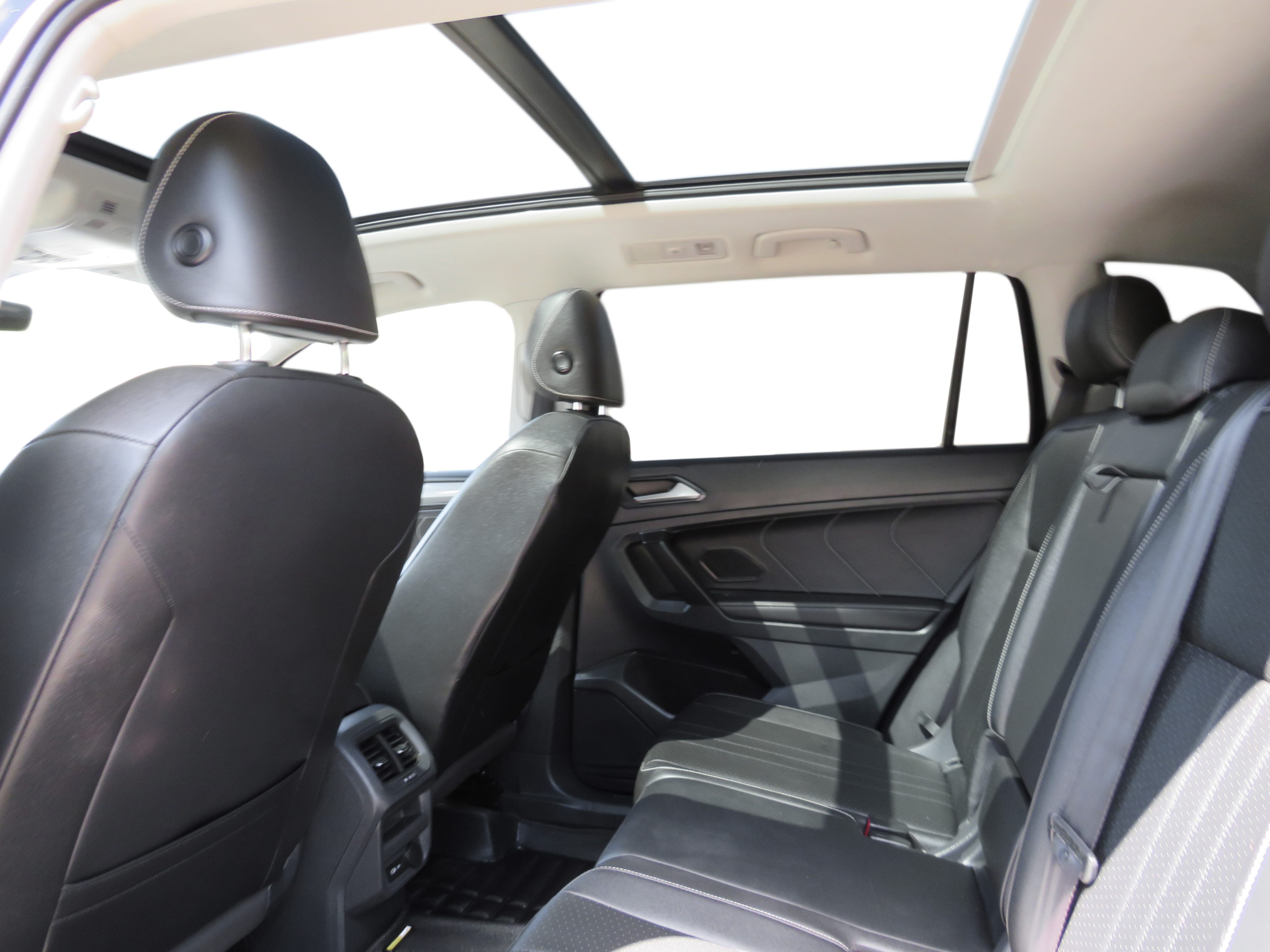 /laautomotive/2022-Volkswagen-Tiguan-46057467860941537.jpg