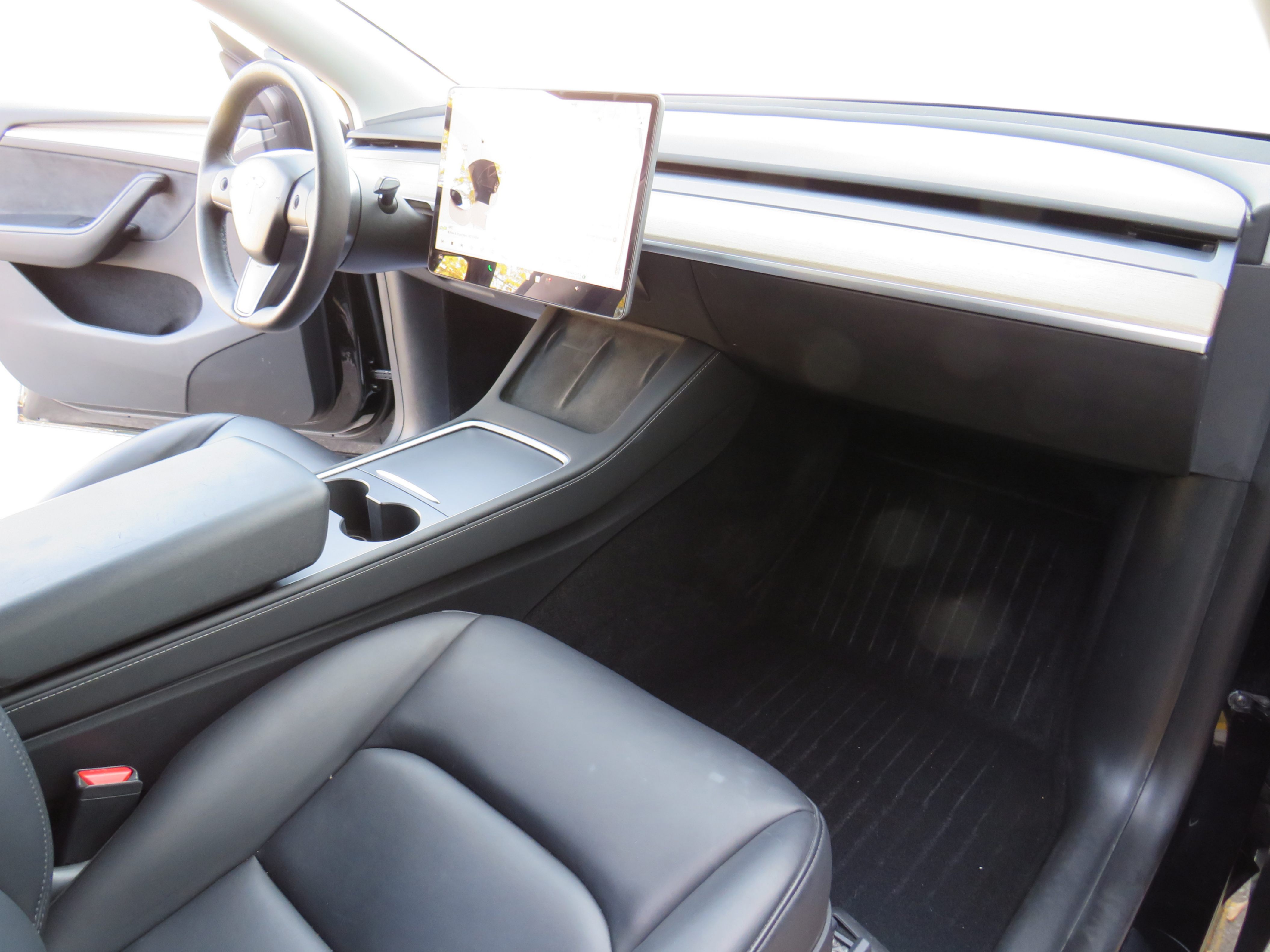 /laautomotive/2023-Tesla-ModelY-3173837019745034.jpg