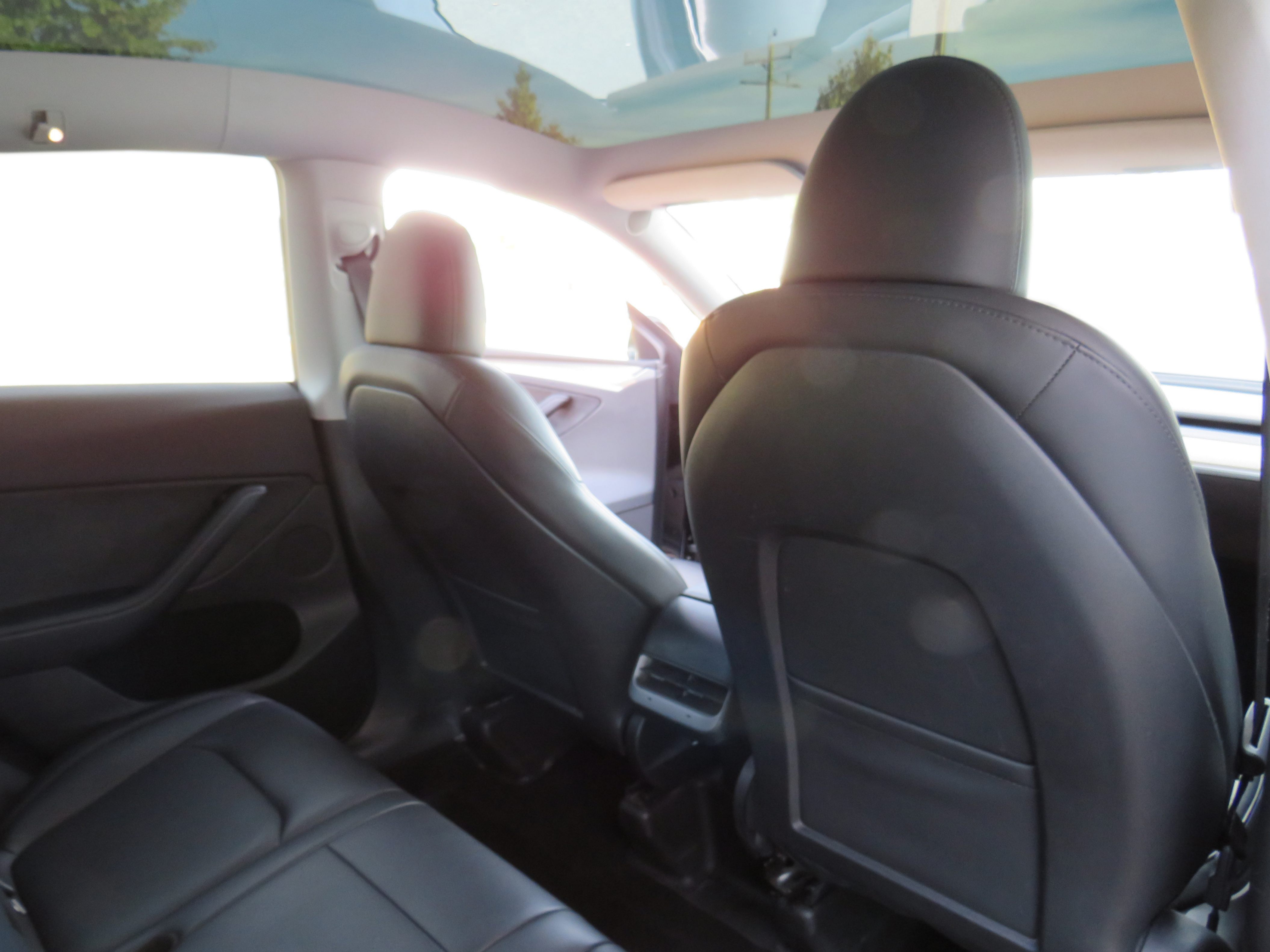/laautomotive/2023-Tesla-ModelY-4327196857038189.jpg