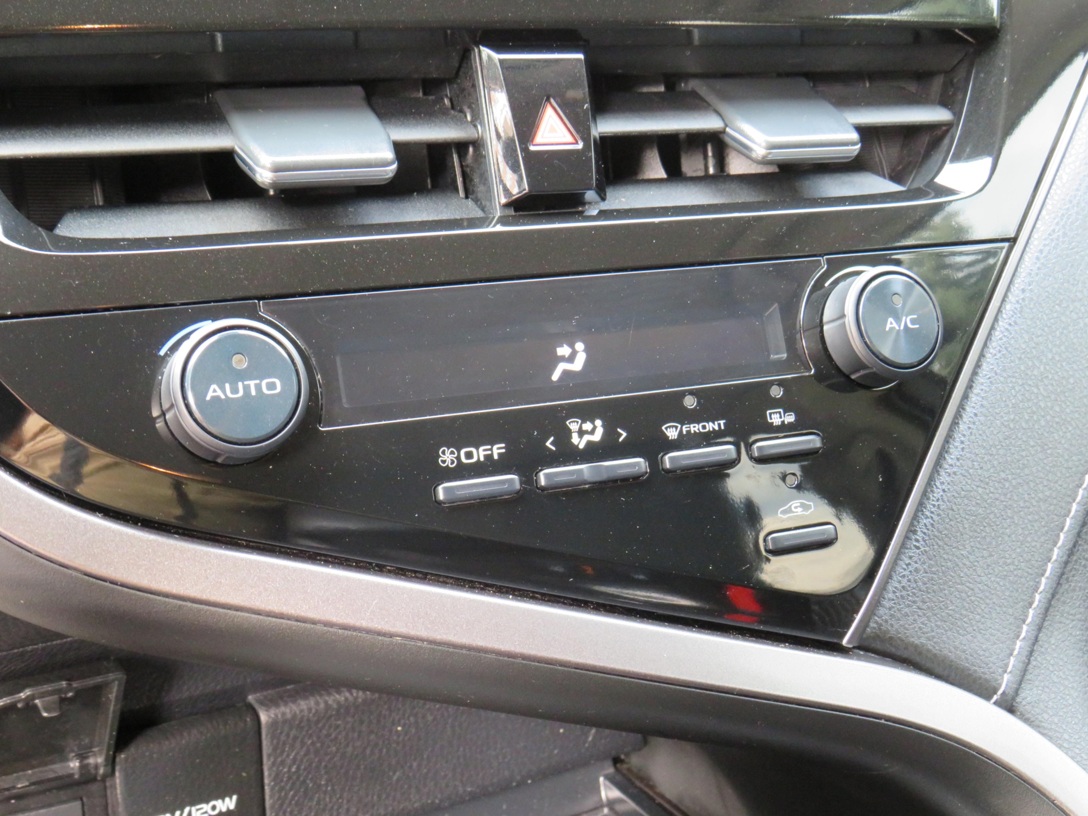 /laautomotive/2023-Toyota-Camry-28672661108391284.jpg