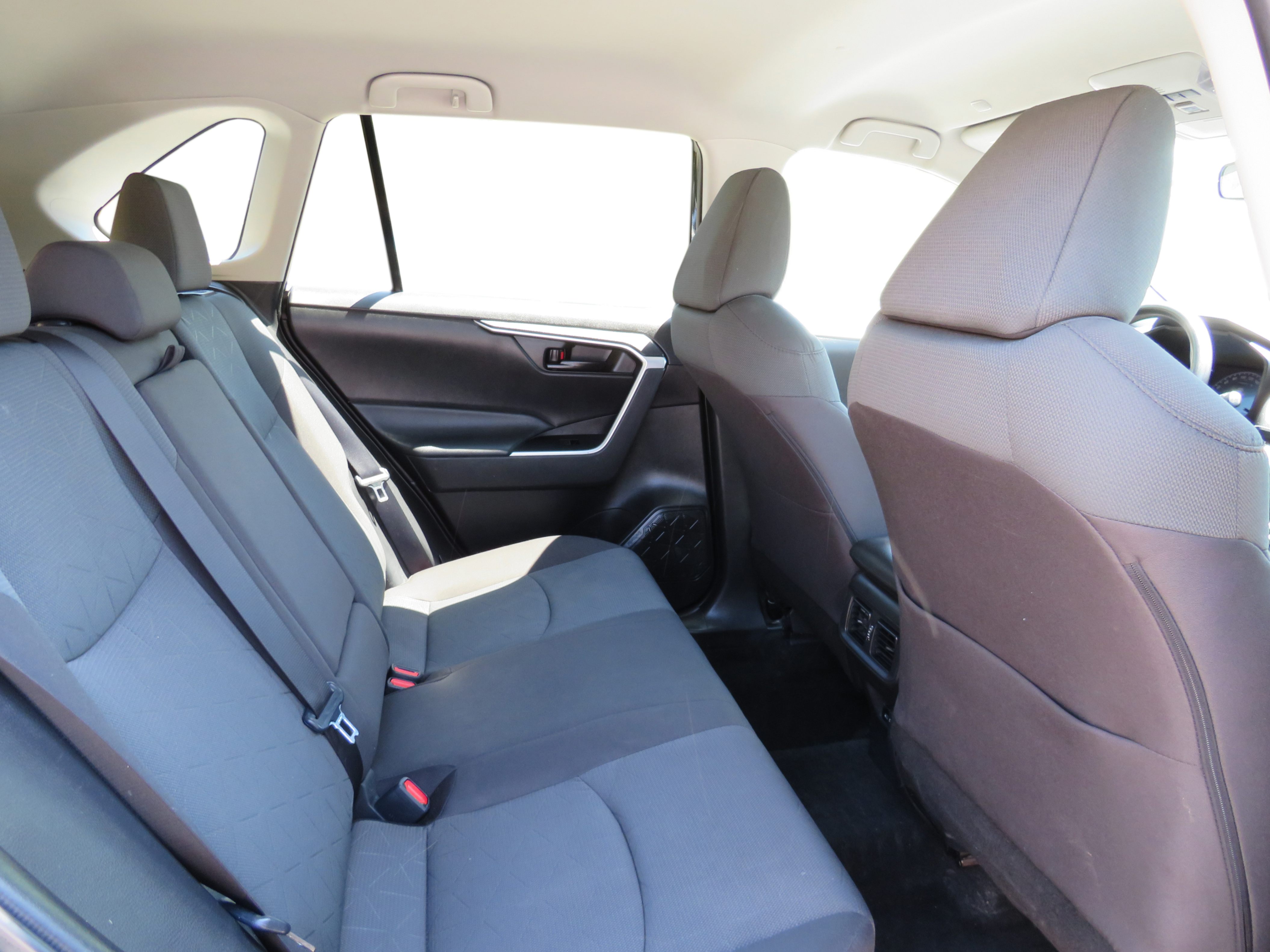 /laautomotive/2023-Toyota-RAV4-39776578324460665.jpg