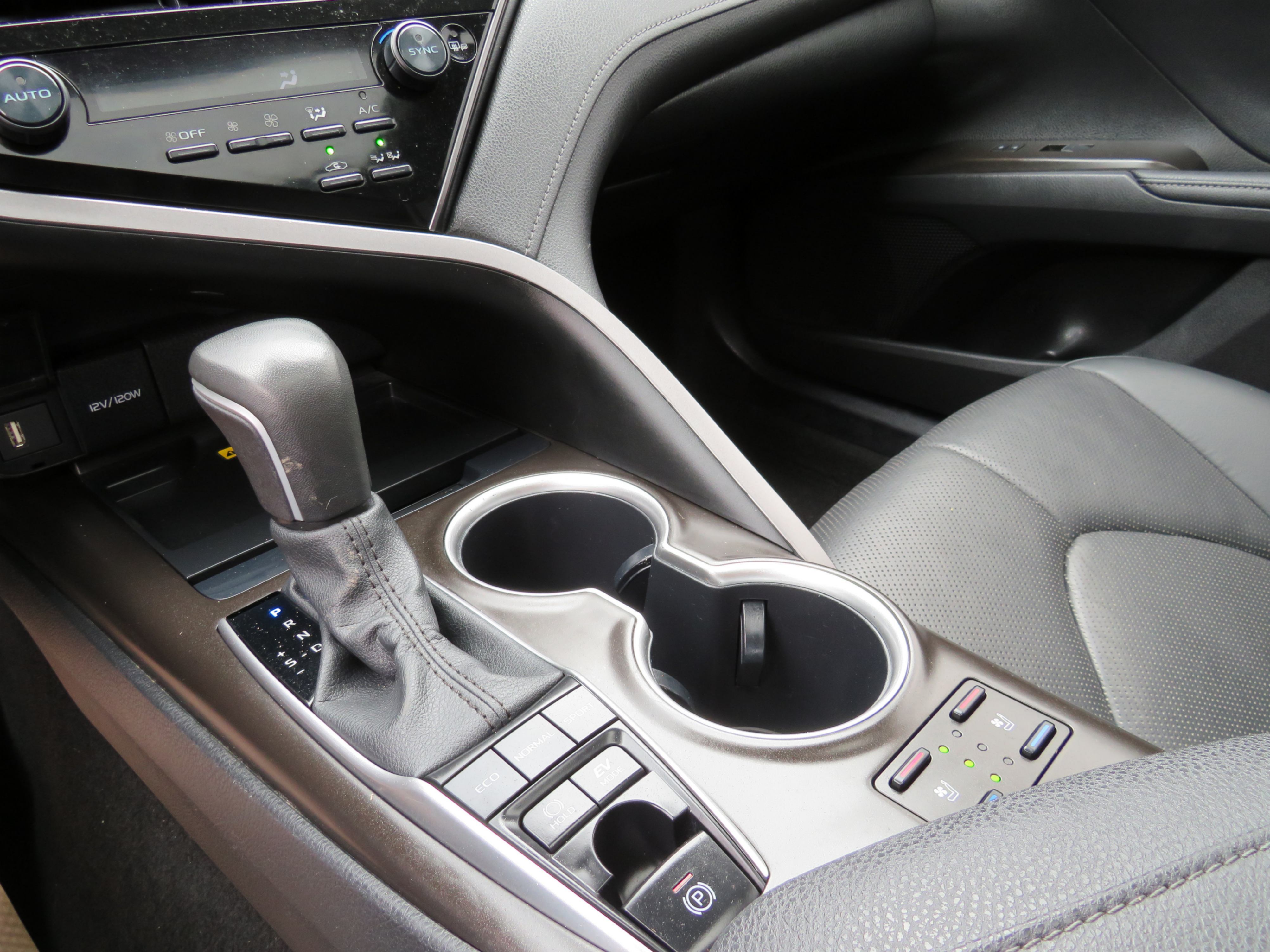 /laautomotive/2024-Toyota-Camry-23632681146348555.jpg