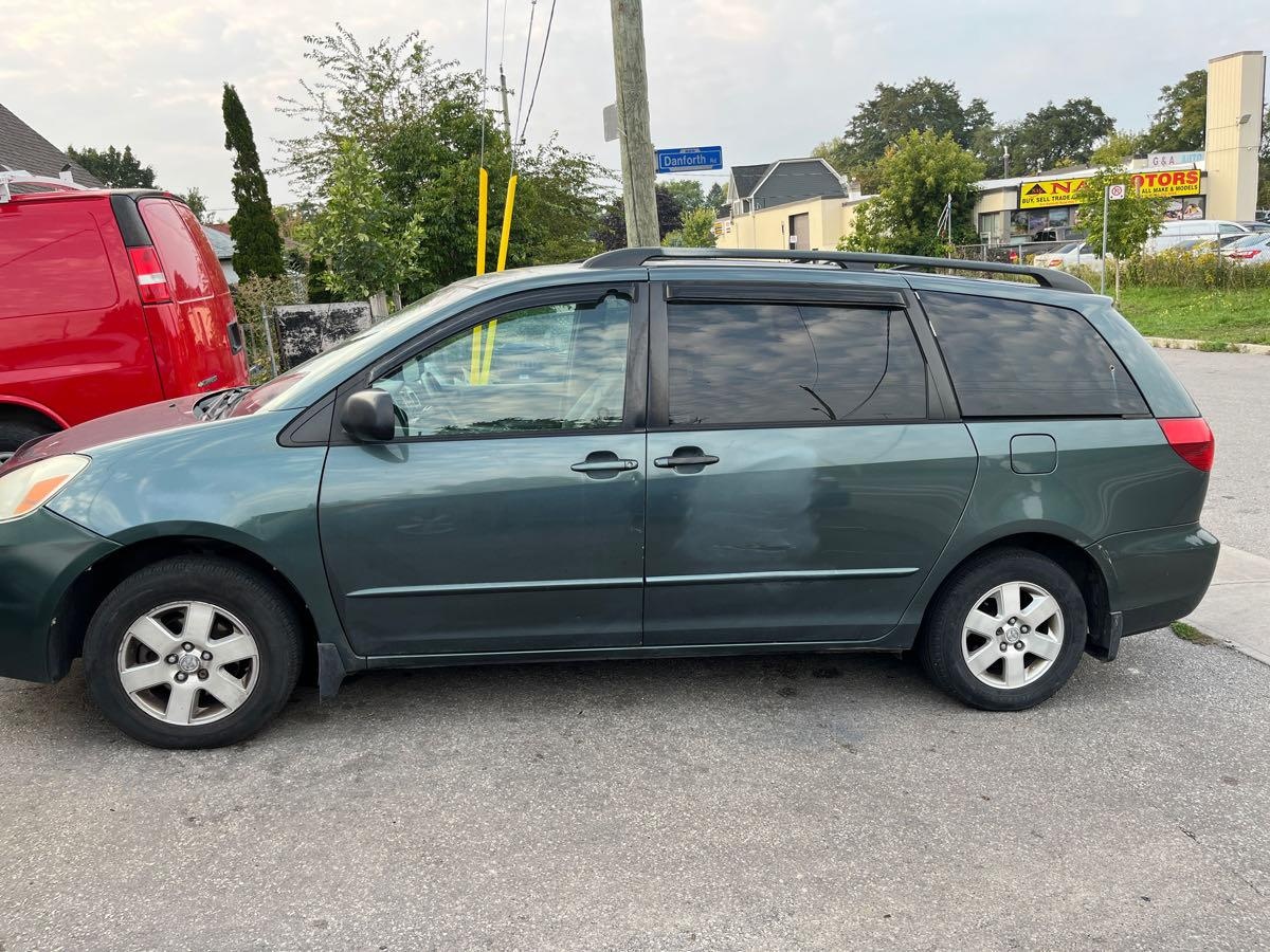 /mominautosales/2004-Toyota-Sienna-9-63082.jpg