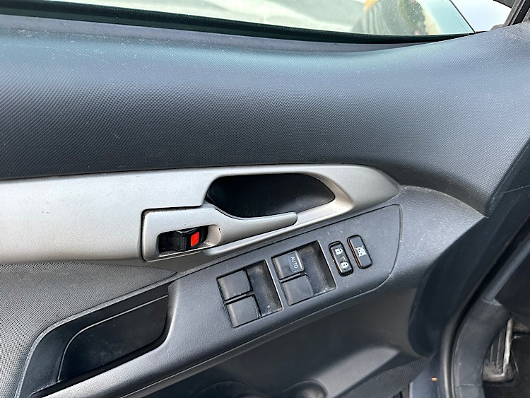 /mominautosales/2009-Toyota-Matrix-8228244228924404.jpg