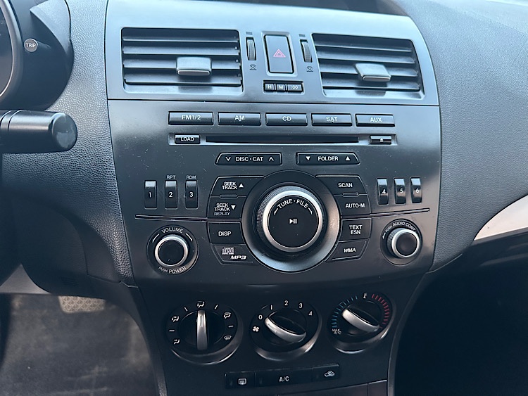 /mominautosales/2012-Mazda-Mazda3-1182575421759191.jpg