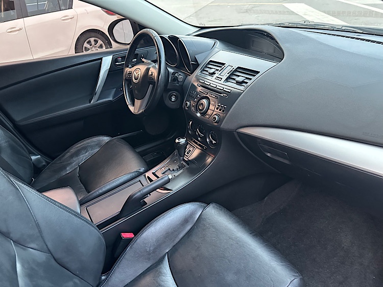 /mominautosales/2012-Mazda-Mazda3-7390677998322286.jpg