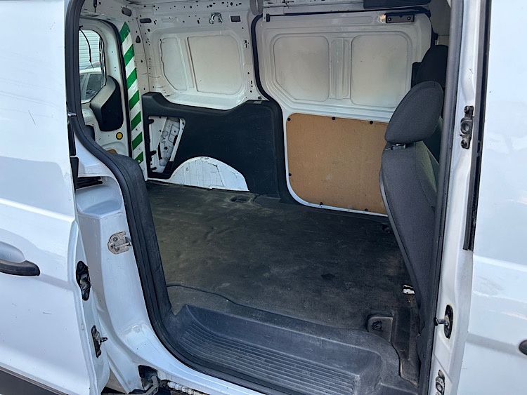 /mominautosales/2014-Ford-TransitConnect-27968311042367167.jpg