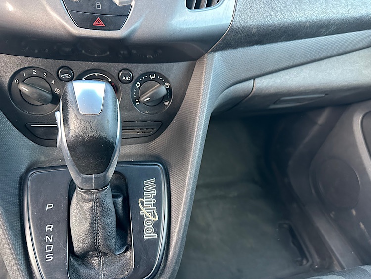 /mominautosales/2014-Ford-TransitConnect-5141431494823445.jpg