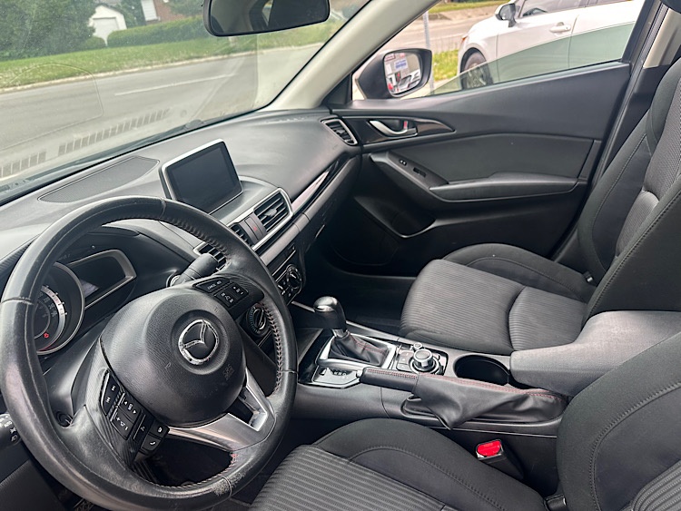/mominautosales/2014-Mazda-Mazda3-42075202858680405.jpg