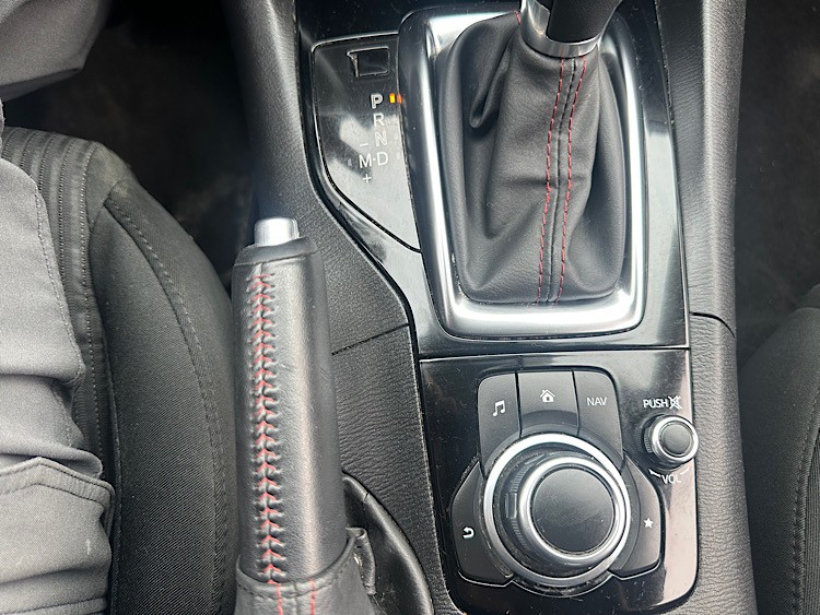/mominautosales/2014-Mazda-Mazda3-8621921092710458.jpg