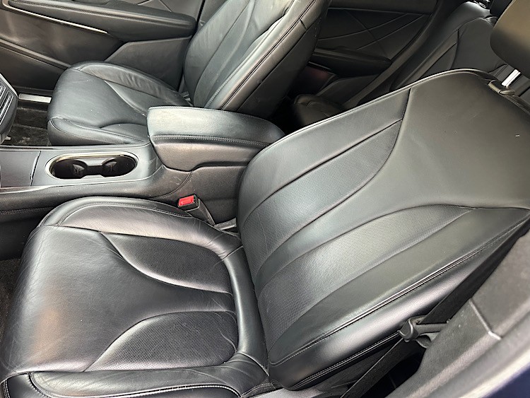 /mominautosales/2015-Lincoln-MKC-04628275743614929.jpg
