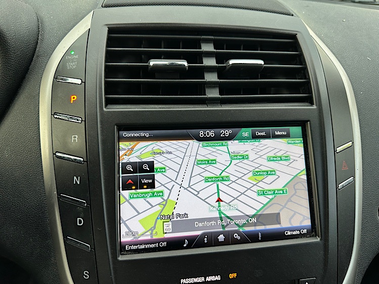/mominautosales/2015-Lincoln-MKC-714252111145453.jpg