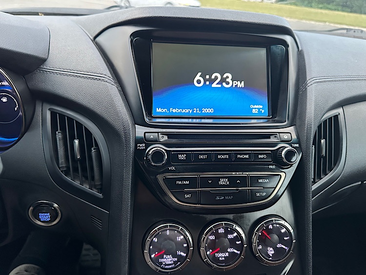 /mominautosales/2016-Hyundai-Genesis-6405621994836554.jpg