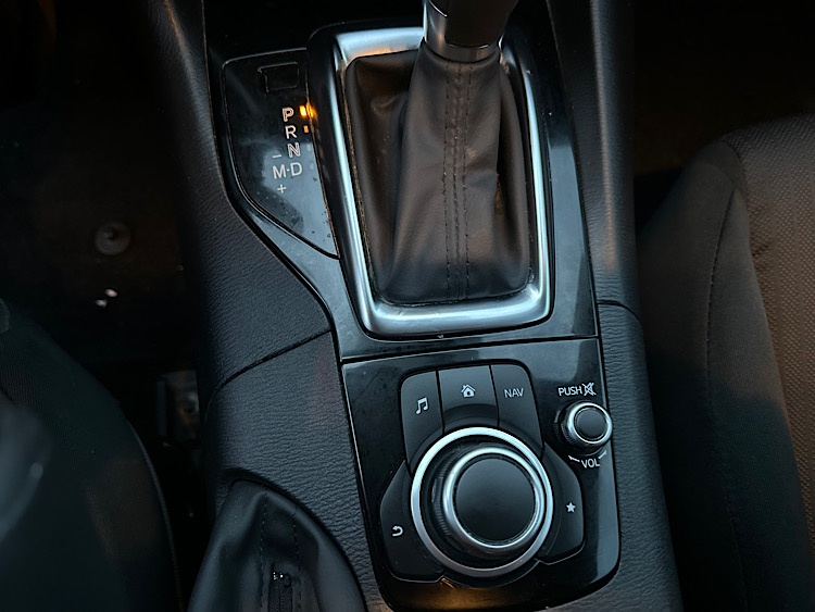 /mominautosales/2016-Mazda-Mazda3-2651885128600904.jpg