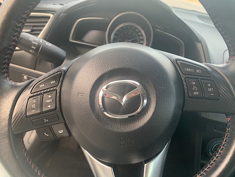 /mominautosales/2016-Mazda-Mazda3-41195567625611385.jpg