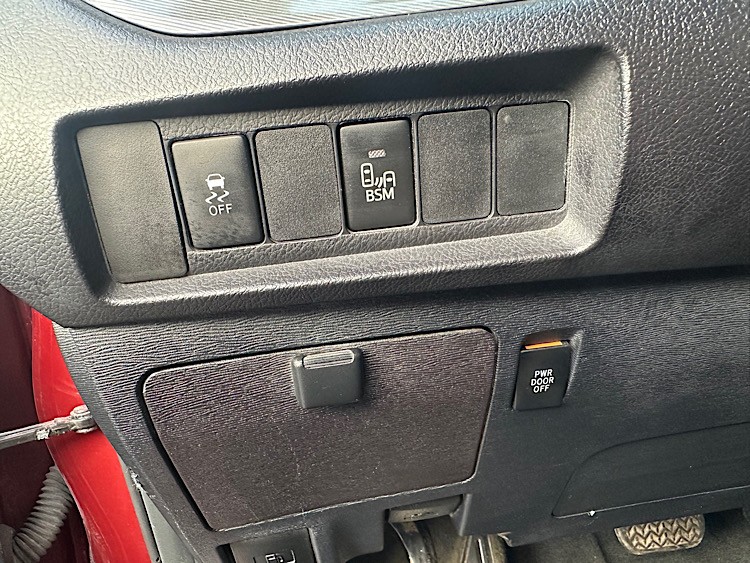 /mominautosales/2016-Toyota-Sienna-7680680074049477.jpg