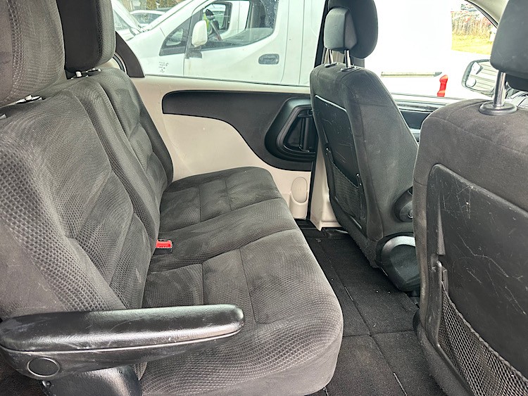 /mominautosales/2017-Dodge-GrandCaravan-8070378596562291.jpg