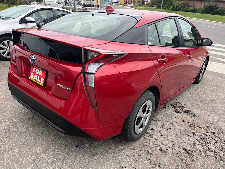 /mominautosales/2017-Toyota-Prius-5-63088.jpg