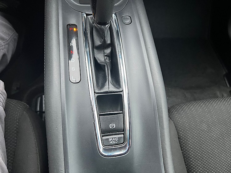 /mominautosales/2018-Honda-HR-V-19149207195094786.jpg
