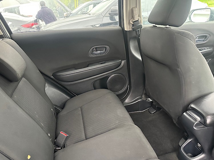 /mominautosales/2018-Honda-HR-V-2369278553189078.jpg