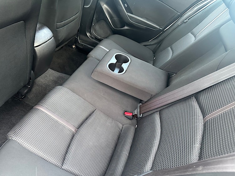 /mominautosales/2018-Mazda-Mazda3-3463089980202876.jpg