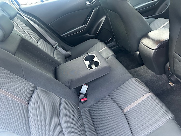 /mominautosales/2018-Mazda-Mazda3-4859986040087856.jpg