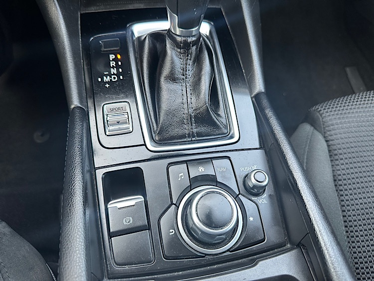 /mominautosales/2018-Mazda-Mazda3-5233198131565222.jpg