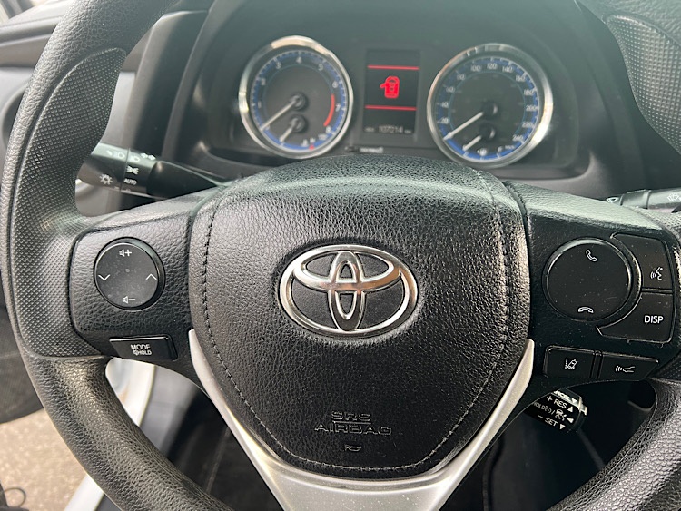 /mominautosales/2018-Toyota-Corolla-10-63076.jpg