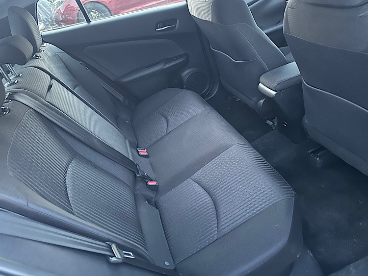 /mominautosales/2018-Toyota-Prius-20144704932718493.jpg