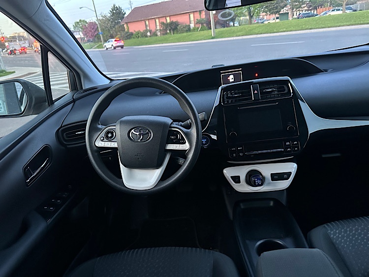 /mominautosales/2018-Toyota-Prius-5229955401179265.jpg