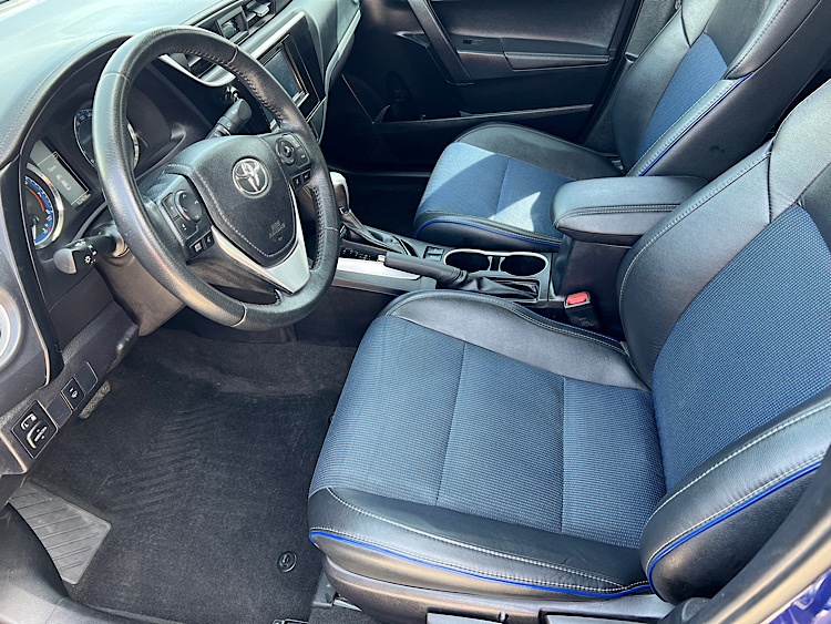 /mominautosales/2019-Toyota-Corolla-11-63068.jpg