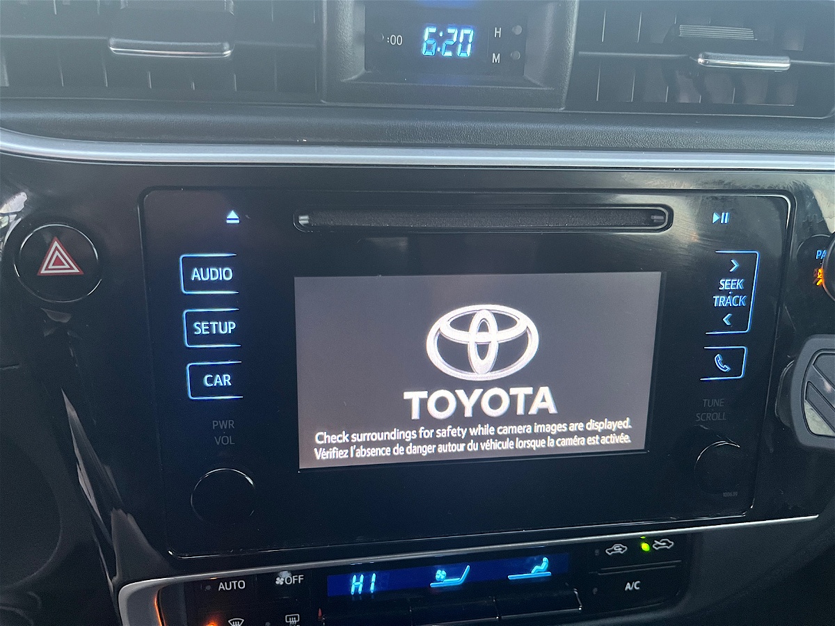 /mominautosales/2019-Toyota-Corolla-11-63078.jpg