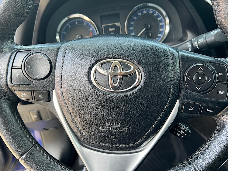 /mominautosales/2019-Toyota-Corolla-12-63068.jpg