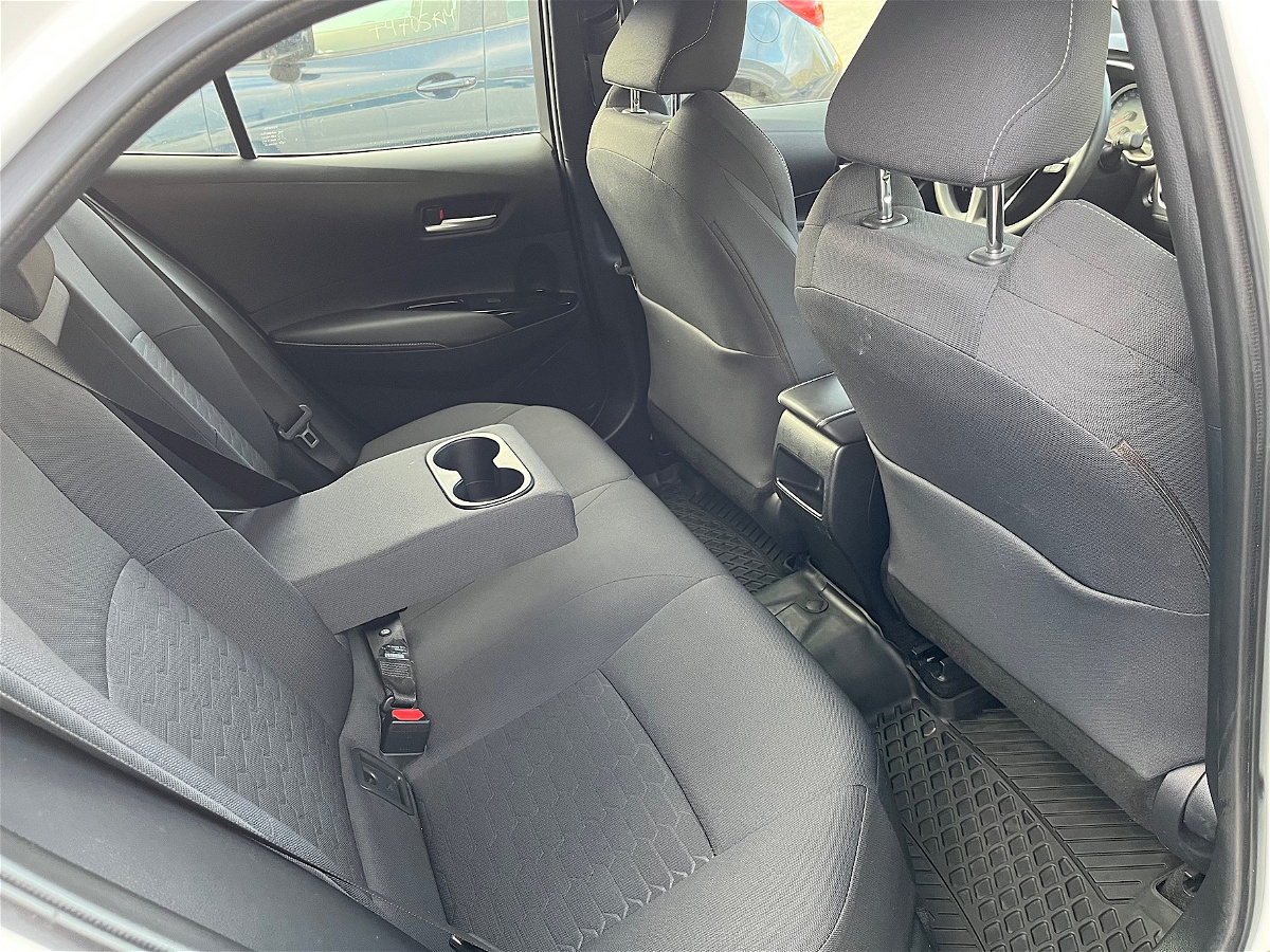 /mominautosales/2019-Toyota-Corolla-5-63086.jpg