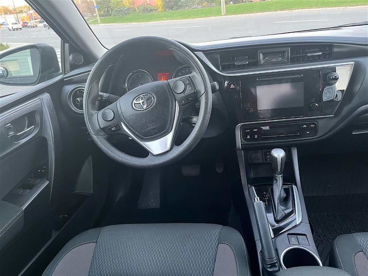 /mominautosales/2019-Toyota-Corolla-9-63078.jpg