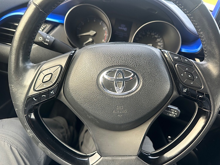 /mominautosales/2020-Toyota-C-HR-771177047659811.jpg