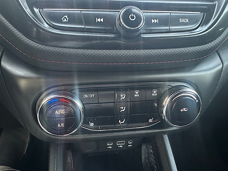 /mominautosales/2023-Chevrolet-Trailblazer-8120549479637247.jpg