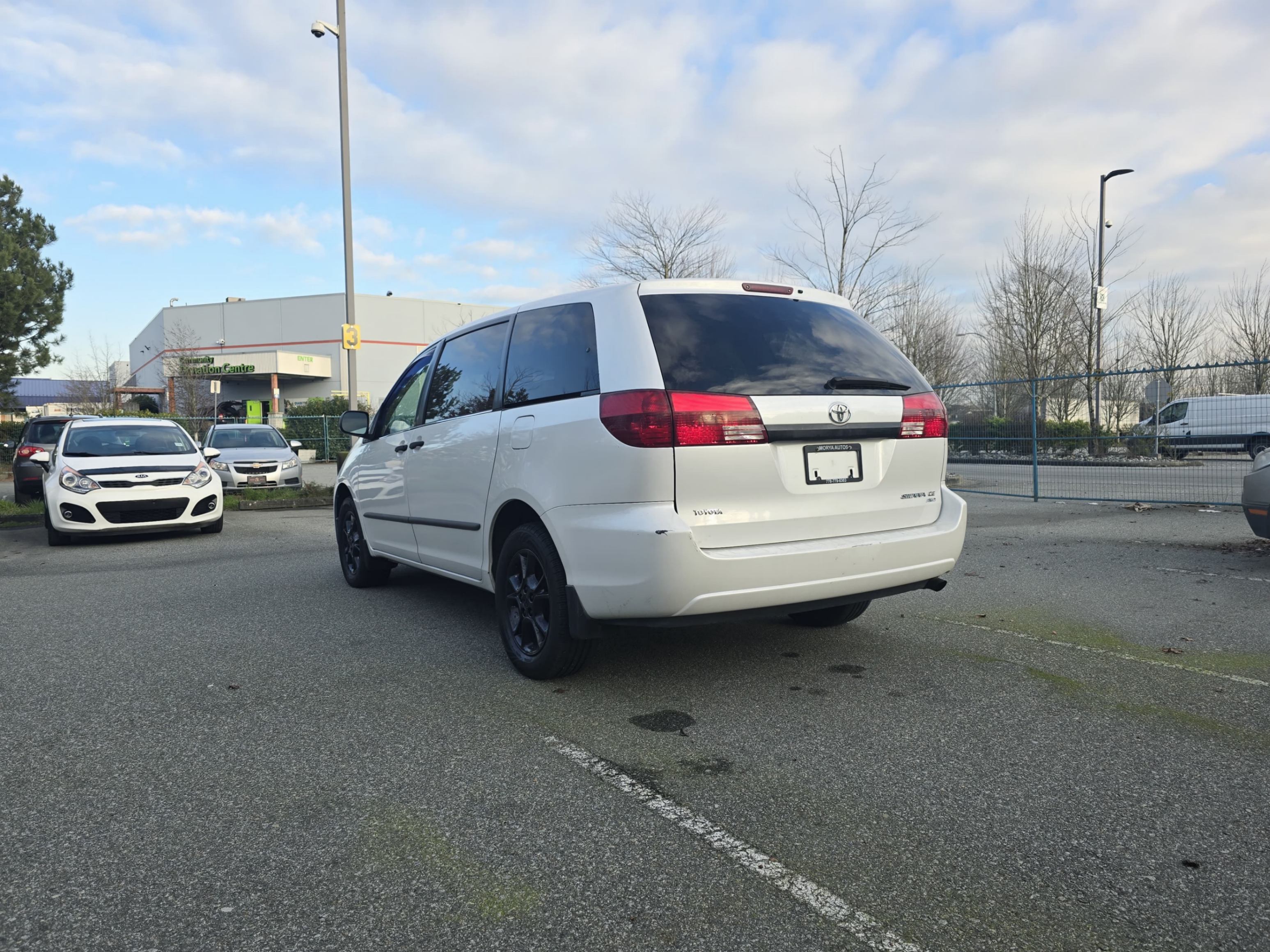 /moryaautosltd/2005-Toyota-Sienna-07553667385399598.jpg