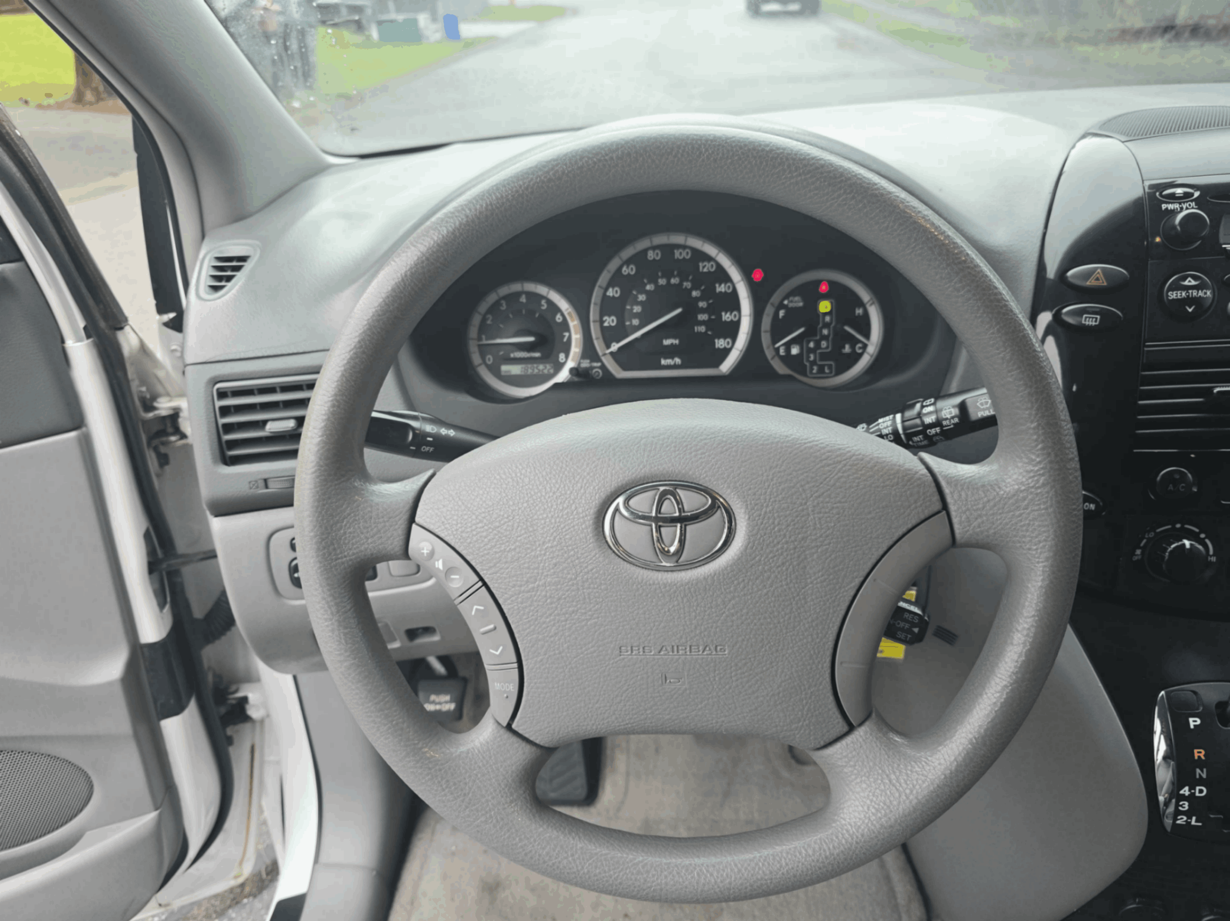 /moryaautosltd/2005-Toyota-Sienna-5485852097542911.jpg
