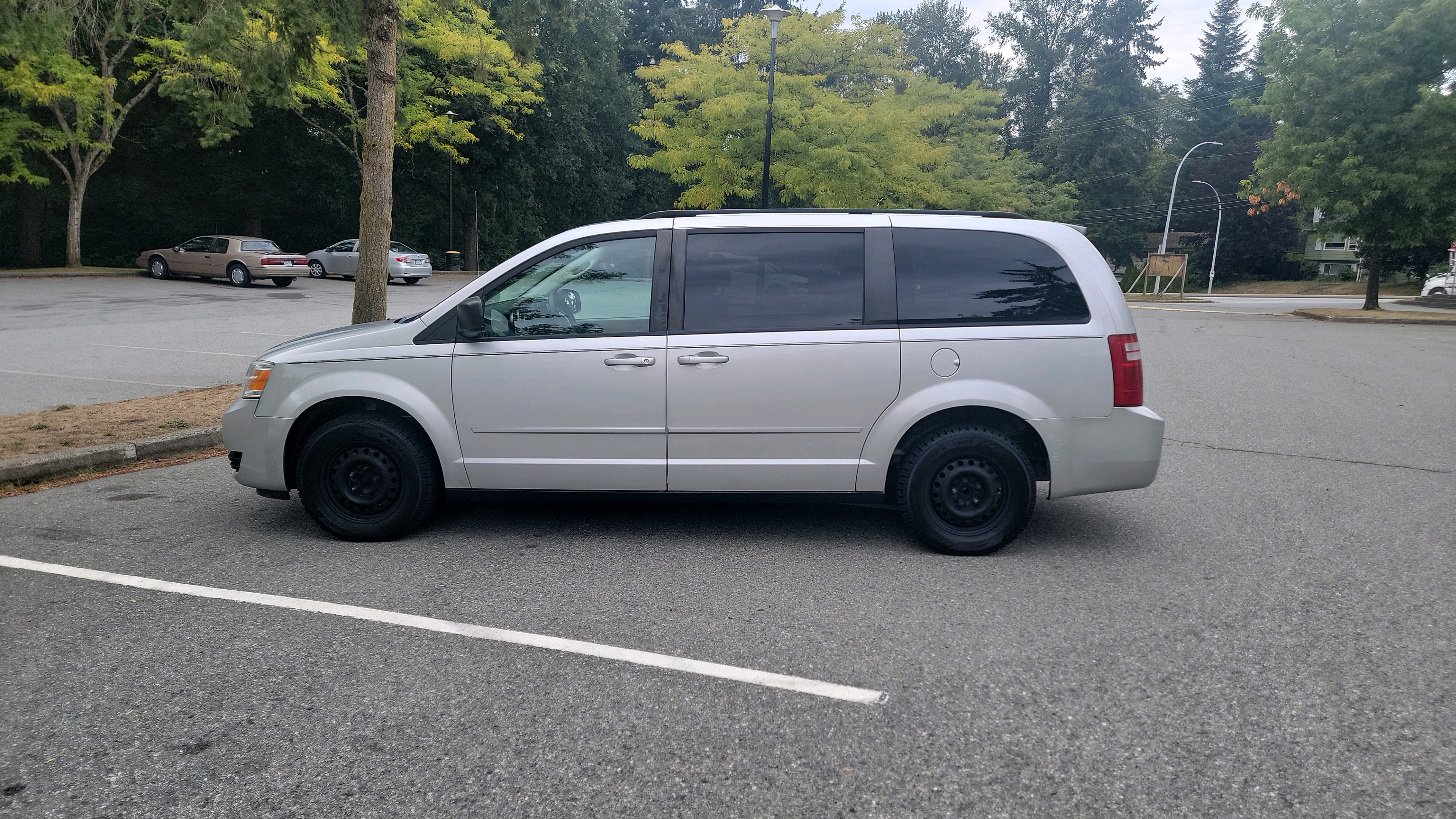 /moryaautosltd/2008-Dodge-GrandCaravan-04599429844358349.jpg