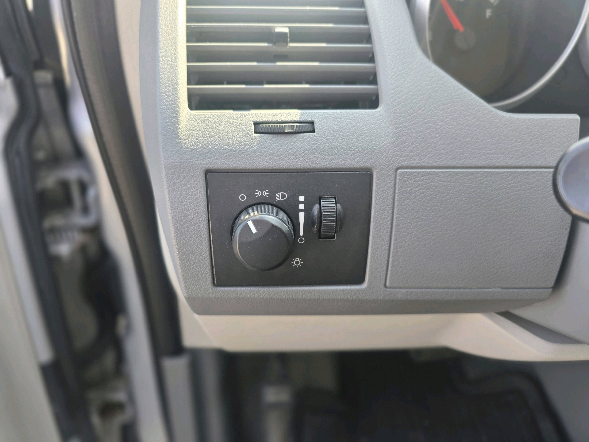 /moryaautosltd/2008-Dodge-GrandCaravan-1897978663105575.jpg