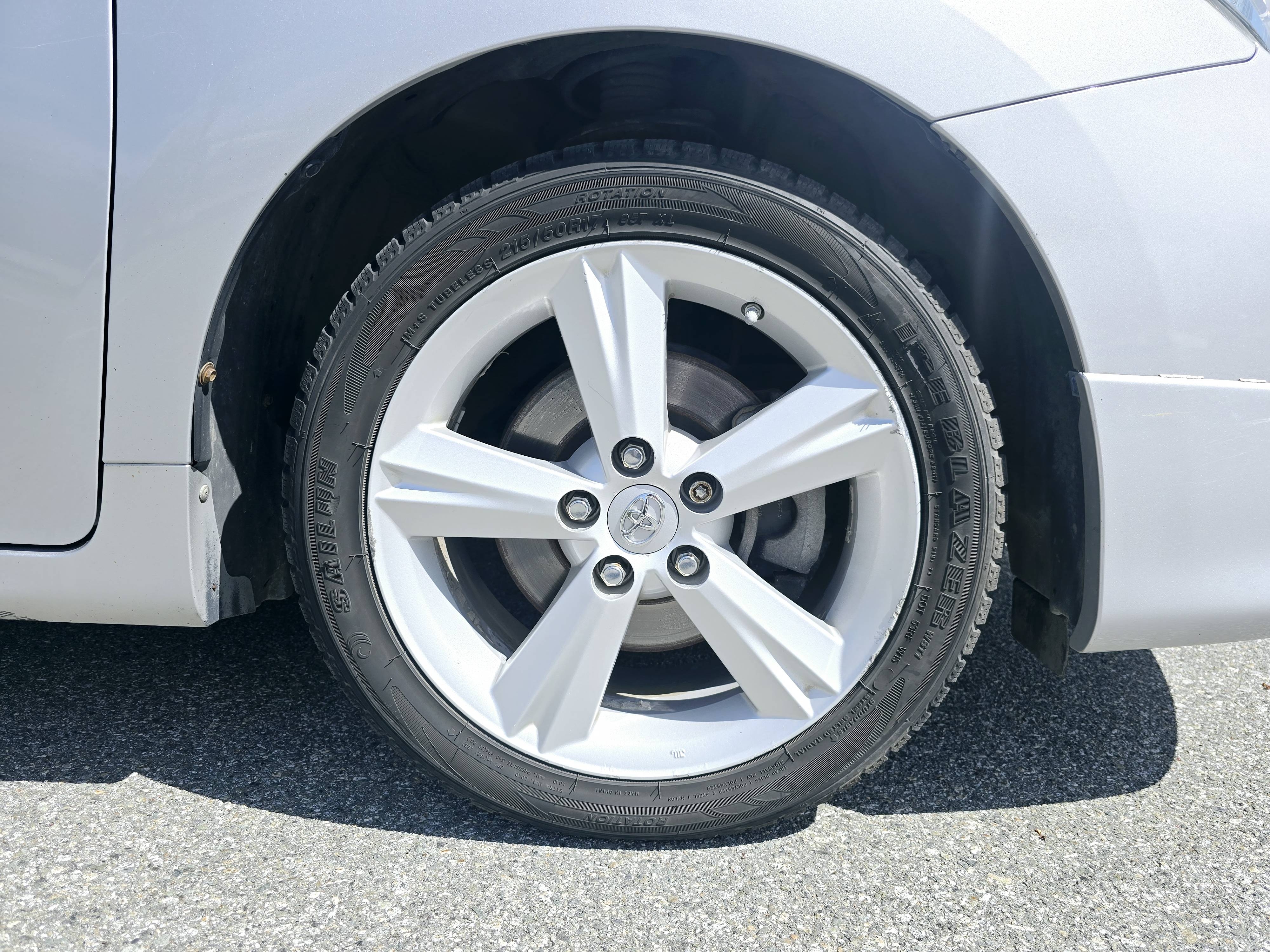 /moryaautosltd/2009-Toyota-Matrix-13642867519224144.jpg