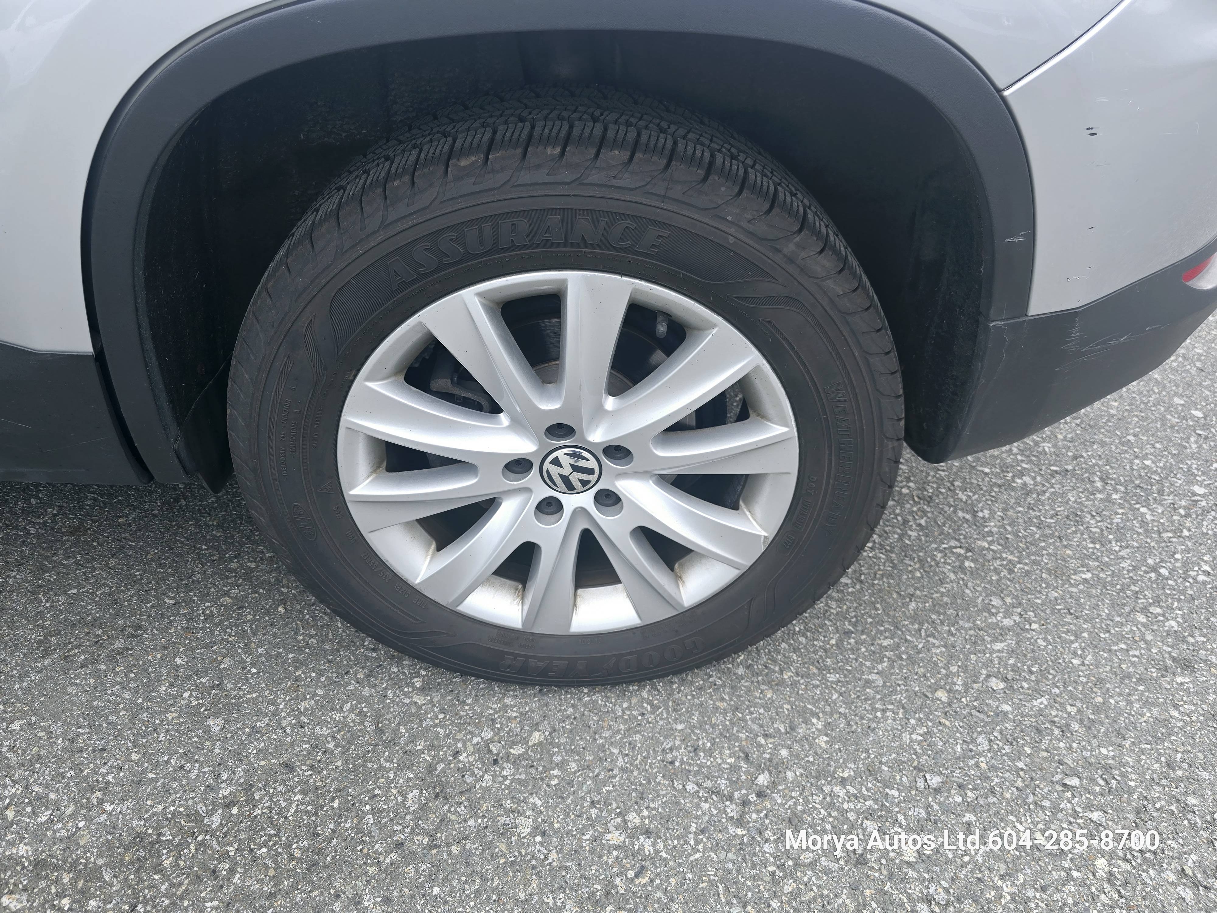 /moryaautosltd/2009-Volkswagen-Tiguan-11749501730108824.jpg