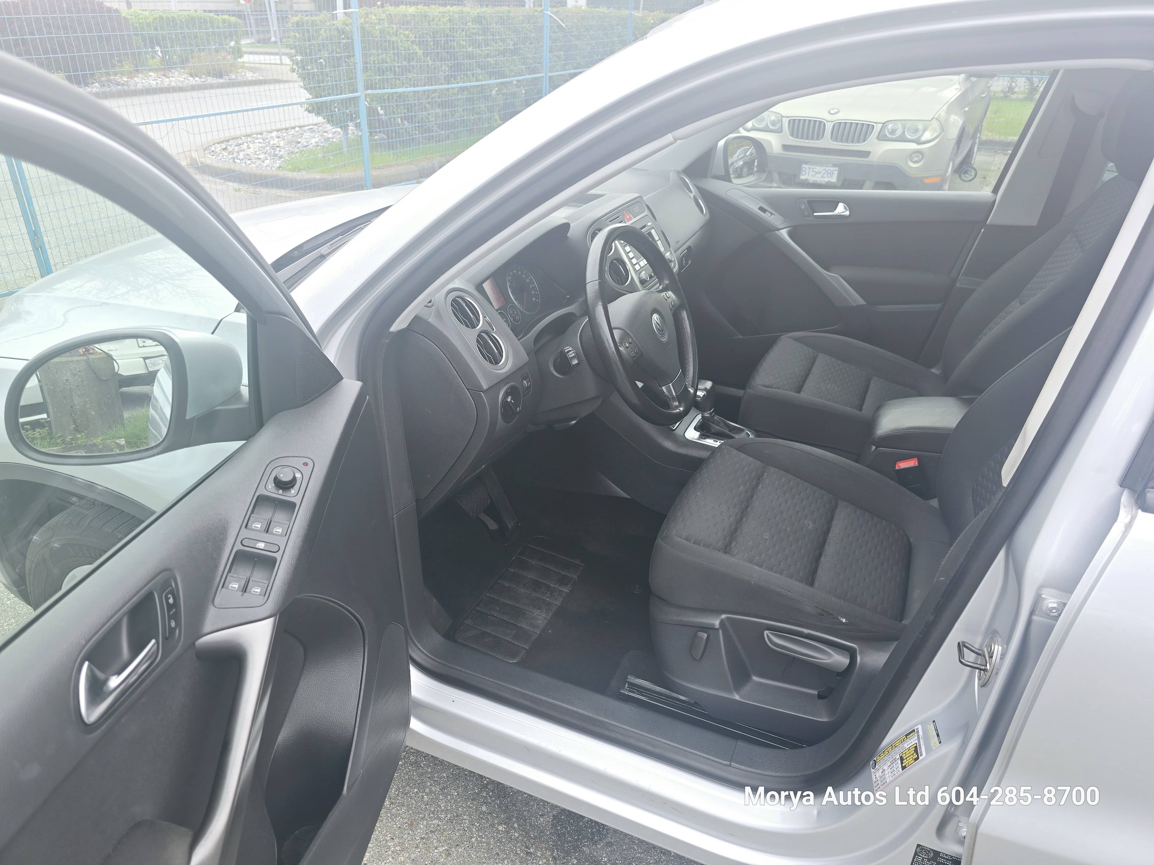/moryaautosltd/2009-Volkswagen-Tiguan-4393903953447664.jpg