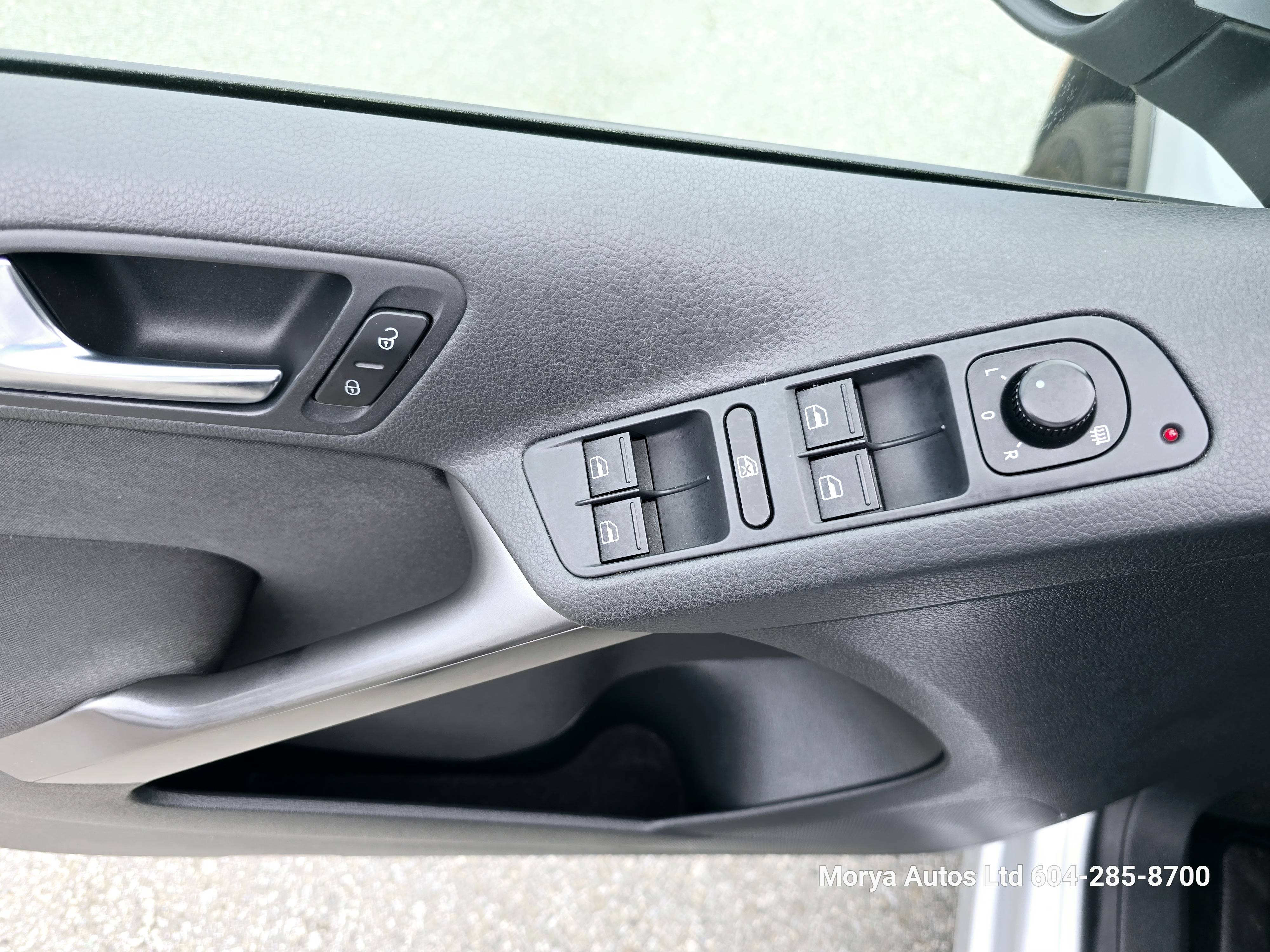 /moryaautosltd/2009-Volkswagen-Tiguan-6087153029065699.jpg