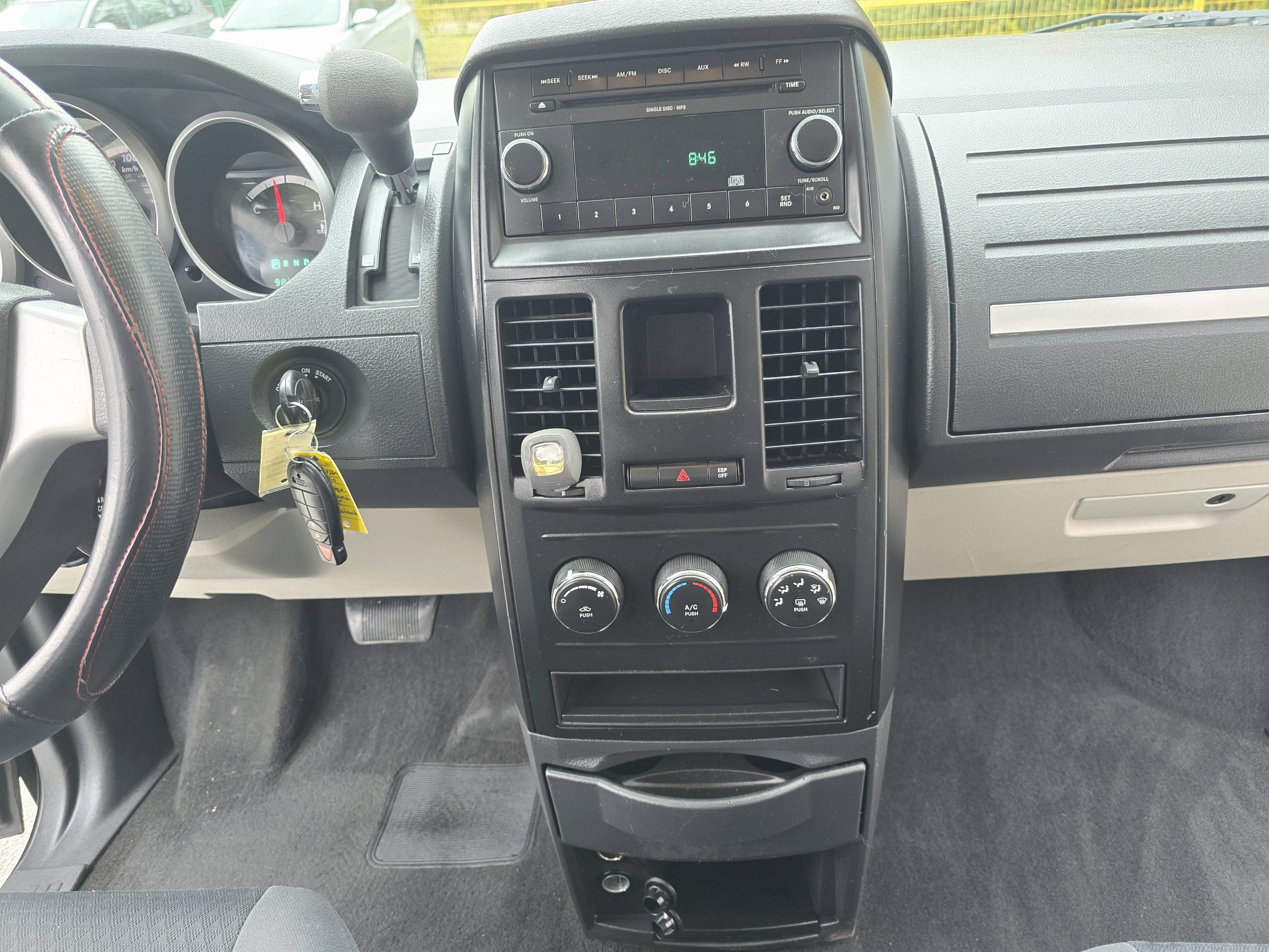 /moryaautosltd/2010-Dodge-GrandCara-29308026286191446.jpg