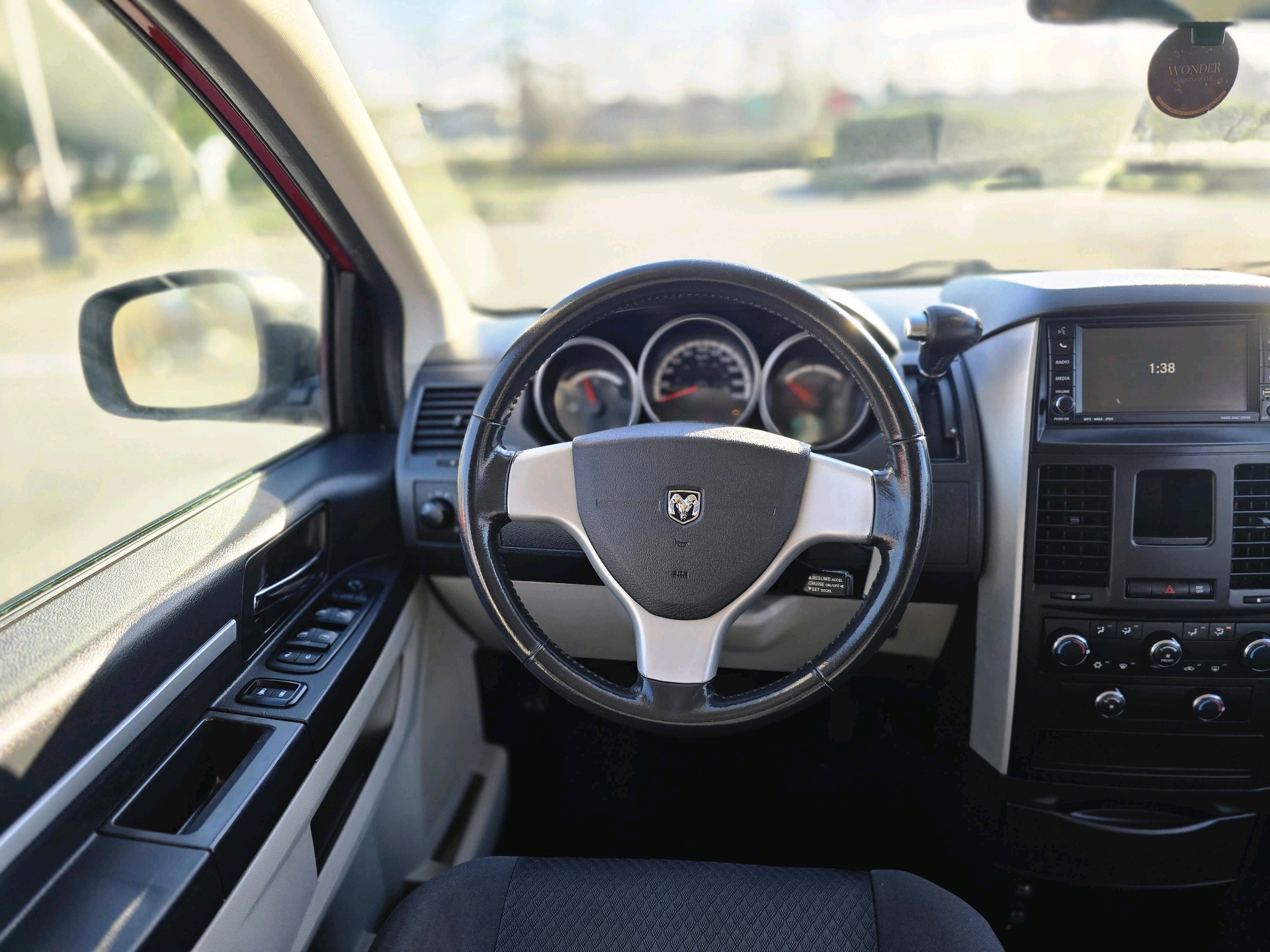 /moryaautosltd/2010-Dodge-GrandCaravan-306596102341097.jpg